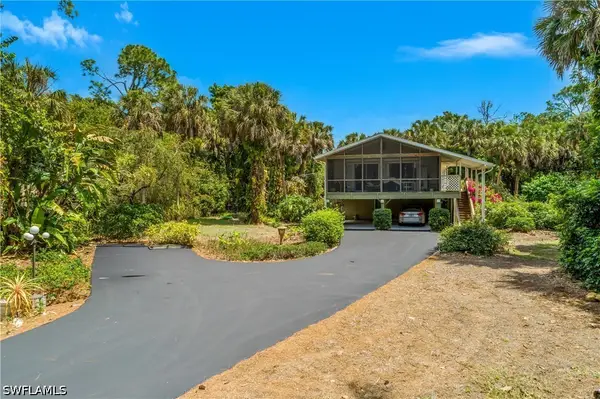 670 7th Street Sw, Naples, FL 34117