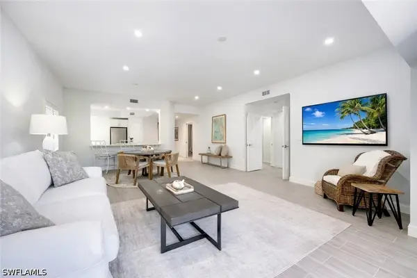 2806 Aintree Lane #H102, Naples, FL 34112