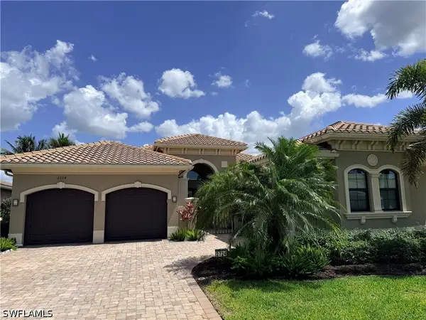 2724 Crystal Way, Naples, FL 34119