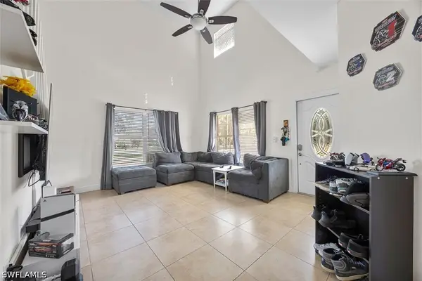 441 3rd Street Sw, Naples, FL 34117