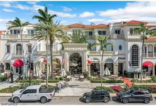 365 5th Avenue S #307, Naples, FL 34102