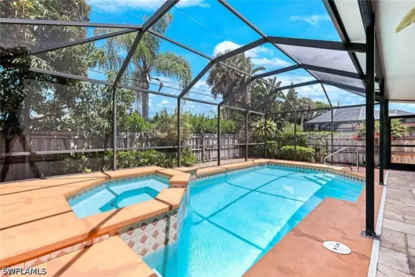 765 101st Avenue N, Naples, FL 34108