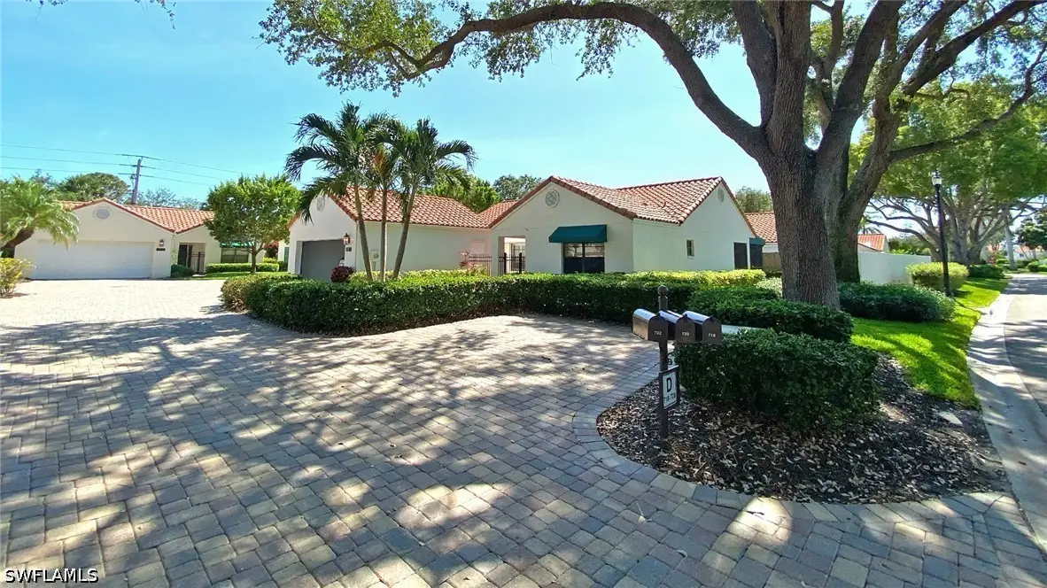 718 Reef Point Circle, Naples, FL 34108 - #1