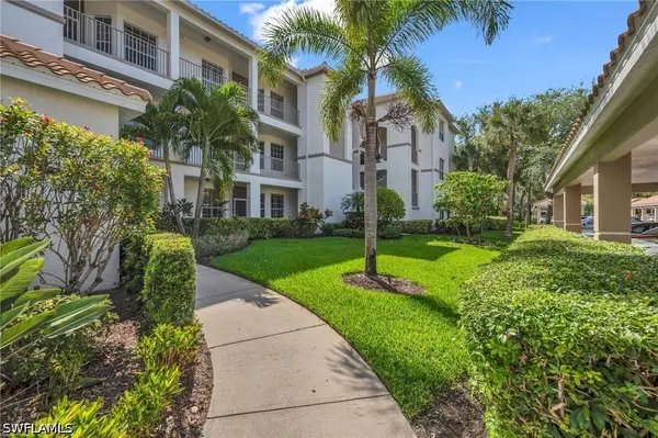 8253 Parkstone Place #106, Naples, FL 34120