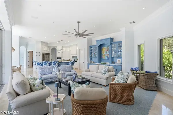 1237 Pocantico Lane, Naples, FL 34110