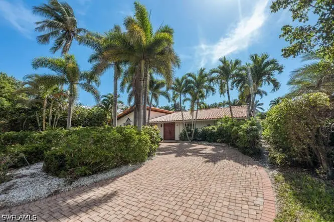 778 Broad Court S, Naples, FL 34102 - #3