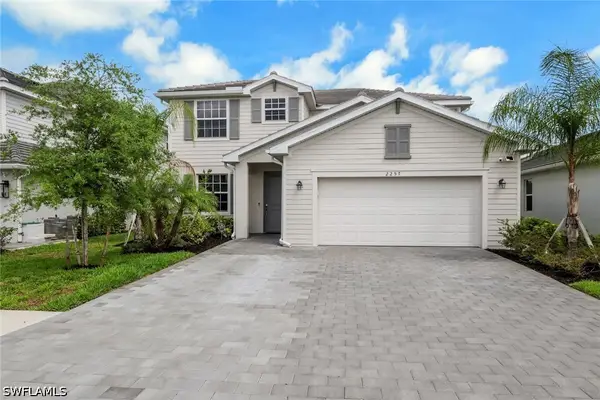 2257 Avocado Lane, Naples, FL 34120