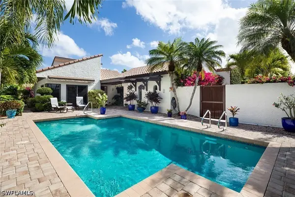 565 Tierra Mar Lane #33, Naples, FL 34108