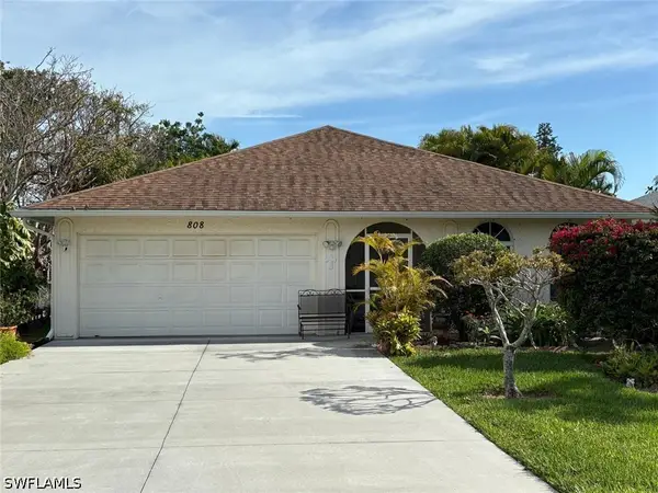 808 96th Avenue N, Naples, FL 34108