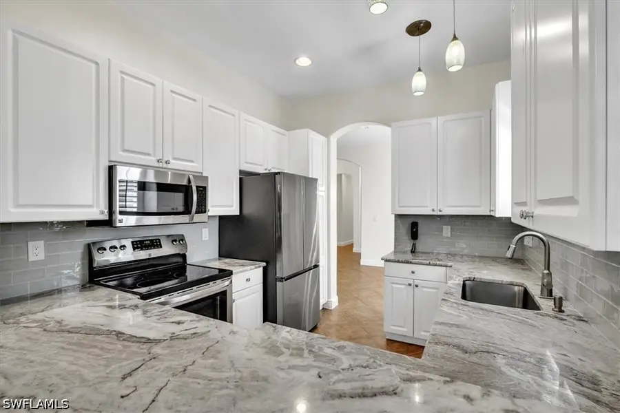 837 Vistana Circle #20, Naples, FL 34119 - #3