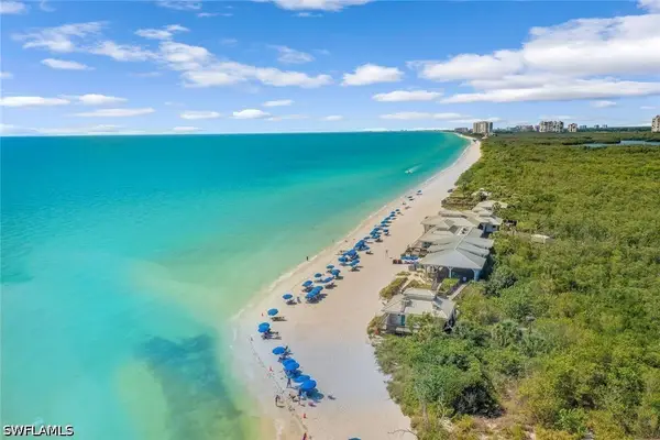 5817 Glencove Drive #402, Naples, FL 34108
