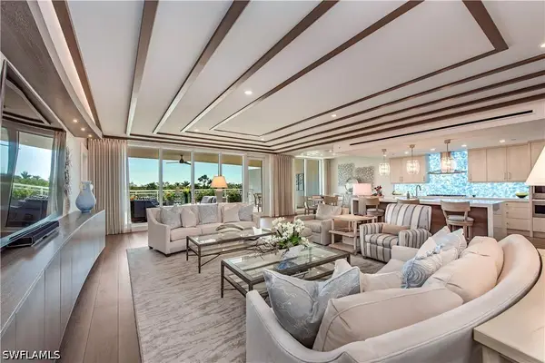 13915 Old Coast Road #302, Naples, FL 34110