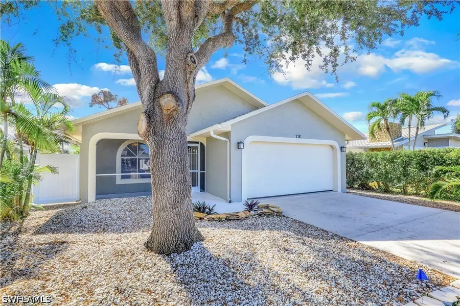 718 95th Avenue N, Naples, FL 34108 - #2