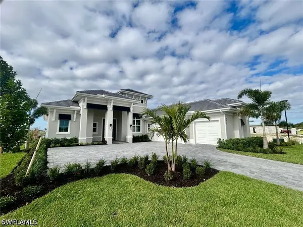 9448 Loquat Lane, Naples, FL 34114