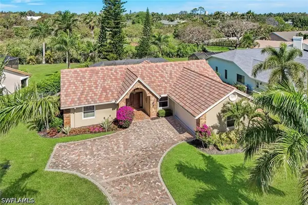 28584 Clinton Lane, Bonita Springs, FL 34134