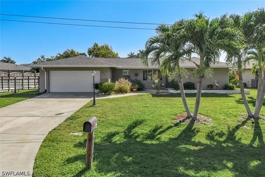 4305 SE 1st Avenue, Cape Coral, FL 33904 - #3