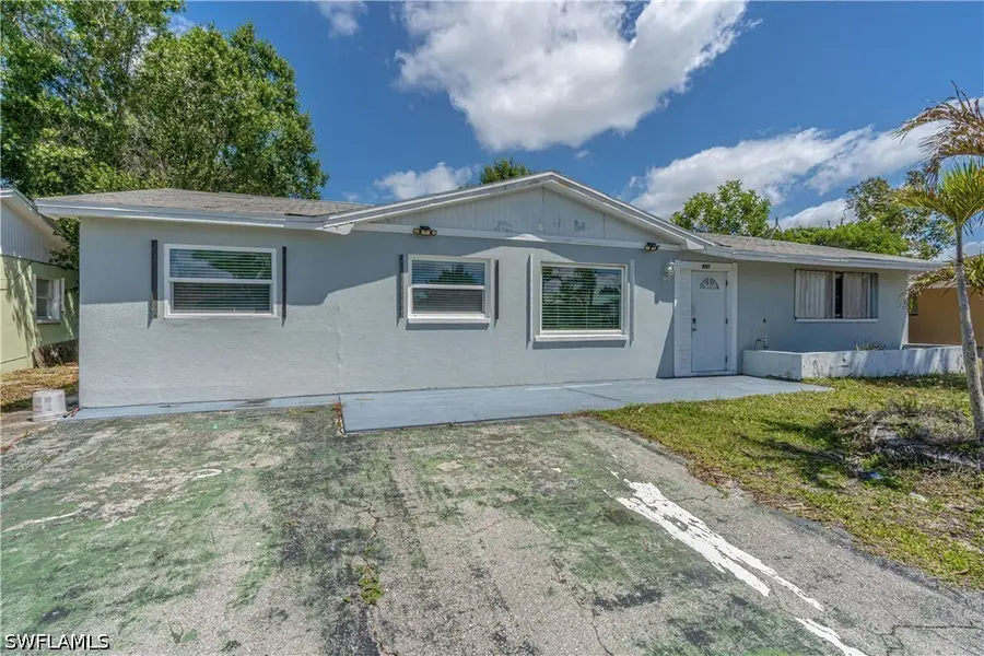 990 Jasmine Street, North Fort Myers, FL 33903 - #2