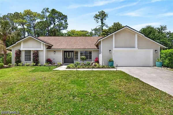 2259 Queens Way, Naples, FL 34112