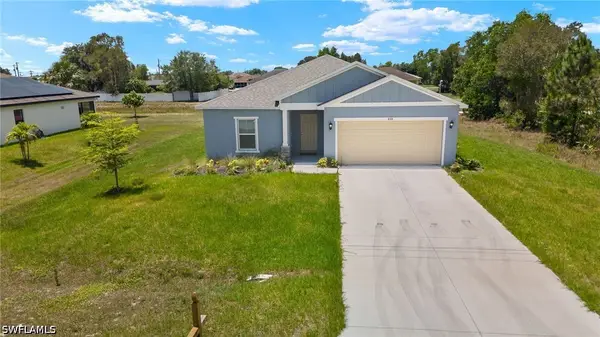 858 Rue Labeau Circle, Fort Myers, FL 33913