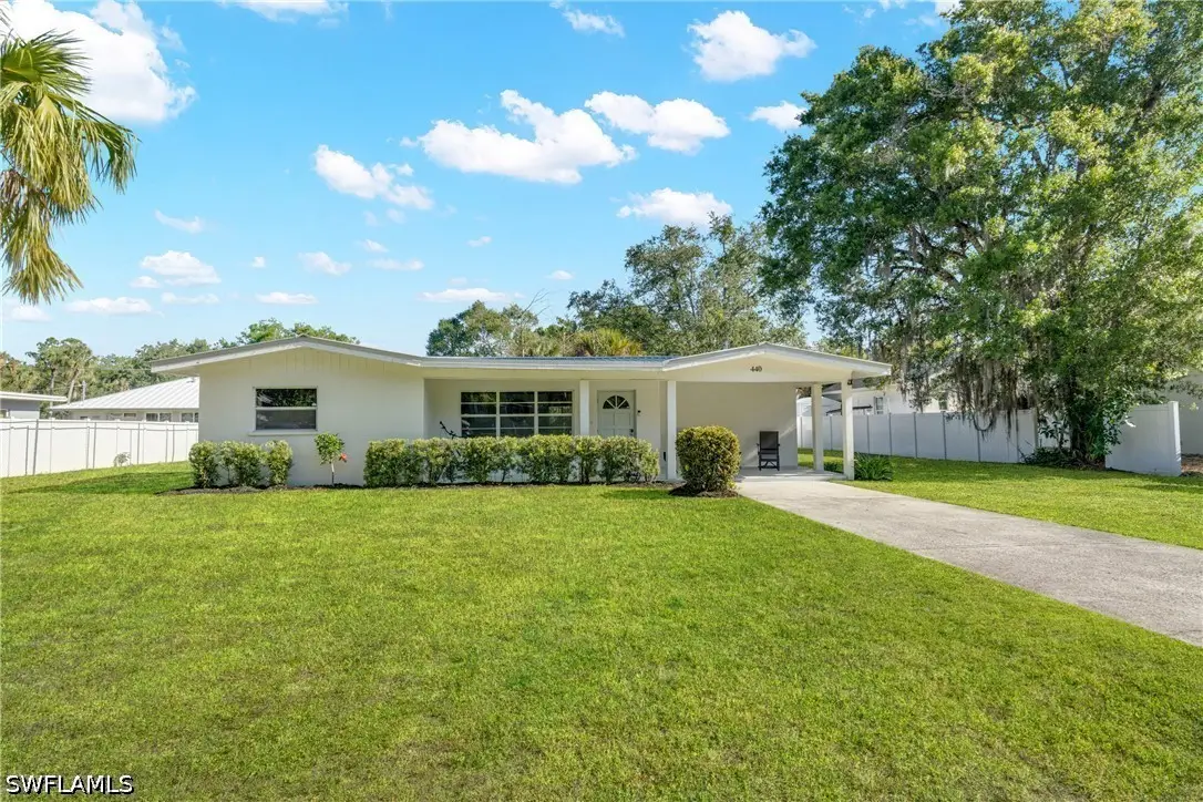 440 6th Avenue, Labelle, FL 33935 - #1