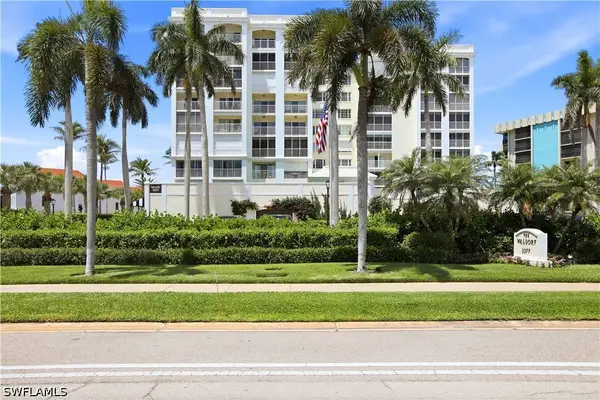 3377 Gulf Shore Boulevard N #6B, Naples, FL 34103
