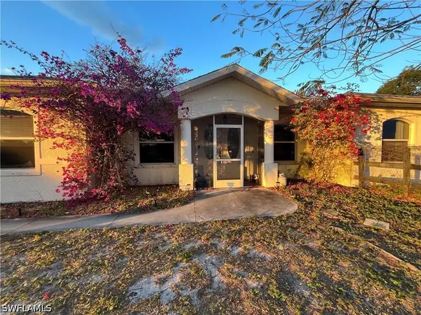 10551 Deal Road, North Fort Myers, FL 33917