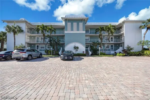 1200 Blue Point Avenue #A2, Naples, FL 34102