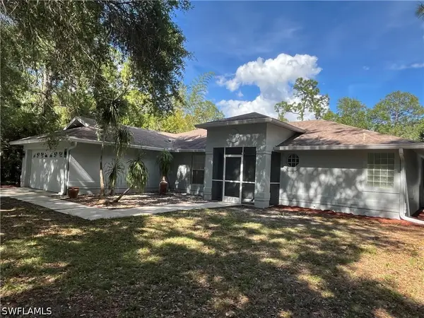 2730 4th Street Nw, Naples, FL 34120