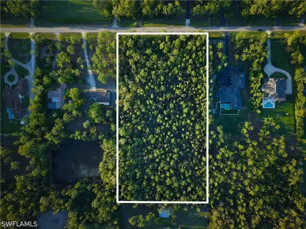 6732 Sandalwood Lane, Naples, FL 34109