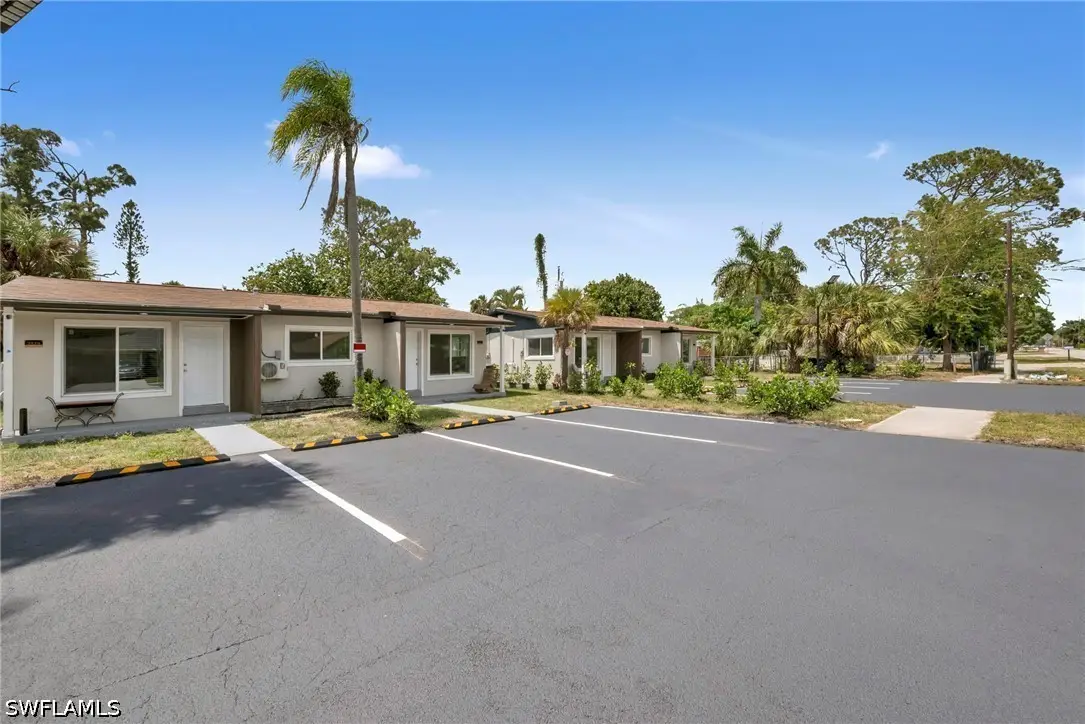 2566-2578 Jackson Street W, Fort Myers, FL 33901 - #1