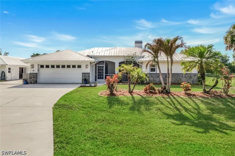 6029 & 6031 Higgins Avenue, Fort Myers, FL 33905 - #3