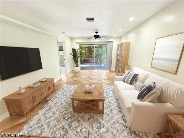 1025 Pine Isle Lane #1025, Naples, FL 34112