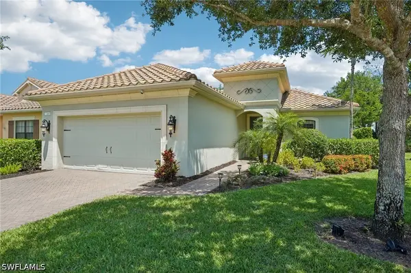 3651 Canopy Circle, Naples, FL 34120