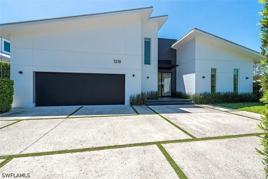 1218 14th Avenue N, Naples, FL 34102 - #1