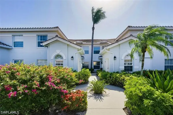 6808 Satinleaf Road S #202, Naples, FL 34109