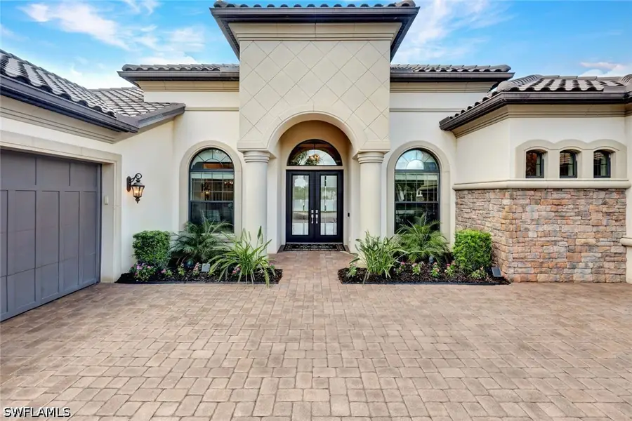 8675 Amour Court, Naples, FL 34119 - #3