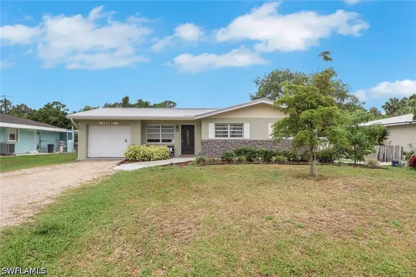 12207 De Moya Drive, Fort Myers, FL 33905