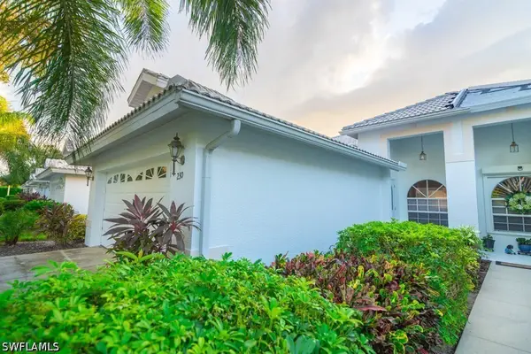 2230 Stacil Circle, Naples, FL 34109