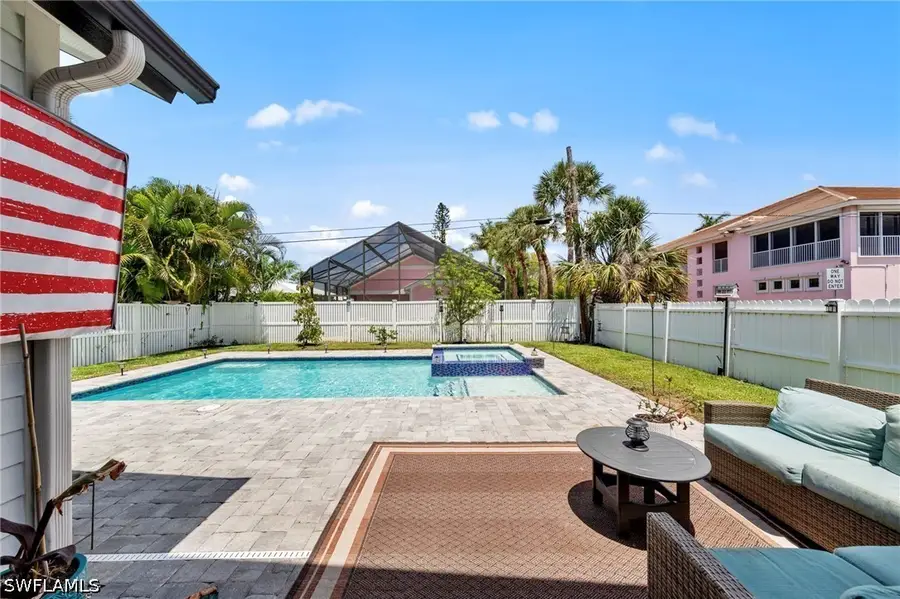 861 97th Avenue N, Naples, FL 34108 - #3