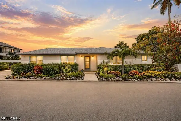 549 94th Avenue N, Naples, FL 34108