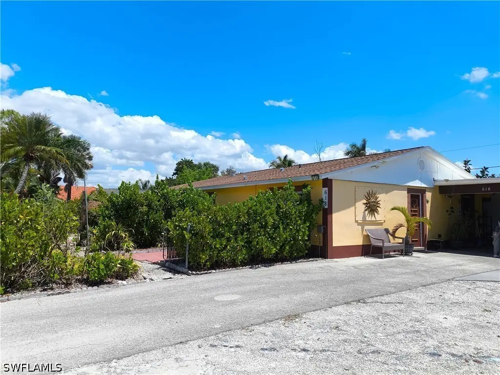 618 107th Avenue N, Naples, FL 34108 - #1