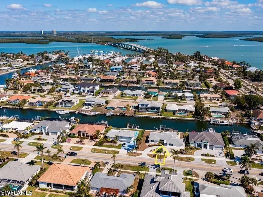 765 N Barfield Dr, Marco Island, FL 34145 - #2