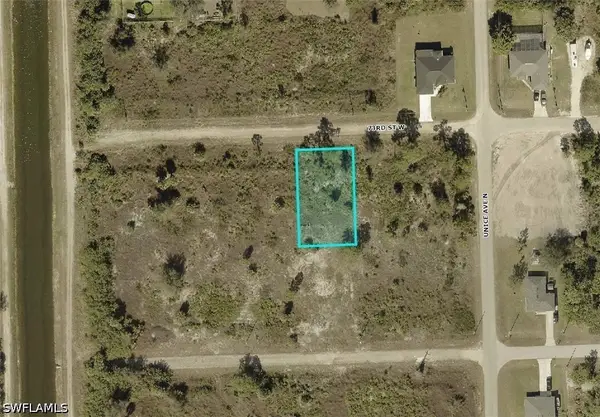 3605 73rd Street W, Lehigh Acres, FL 33971