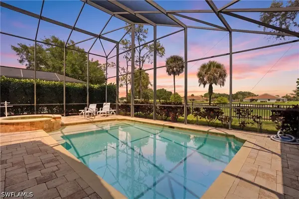 2033 Isla De Palma Circle, Naples, FL 34119