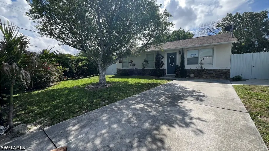 5374 Warren Street, Naples, FL 34113 - #3