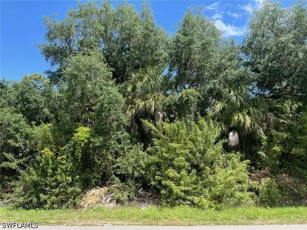 20th Avenue Ne, Naples, FL 34120