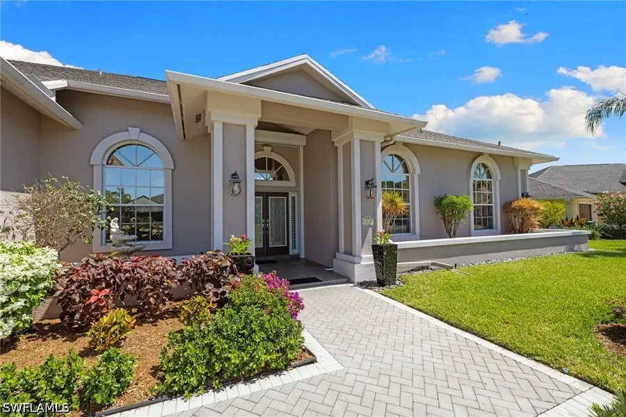 2035 Castle Garden Lane, Naples, FL 34110 - #2