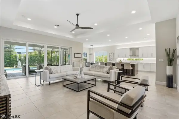 11644 Periwinkle Drive, Naples, FL 34120