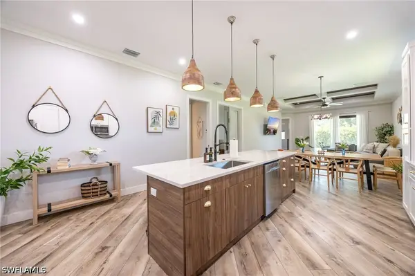 3530 Hibiscus Avenue, Naples, FL 34104