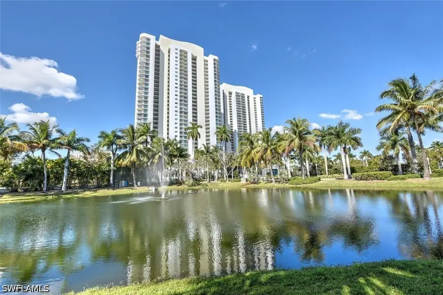 3000 Oasis Grand Boulevard #2205, Fort Myers, FL 33916 - #3